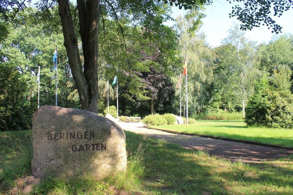 Gedenkstein Das Foto zeigt einen Gedenkstein mit der Gravur