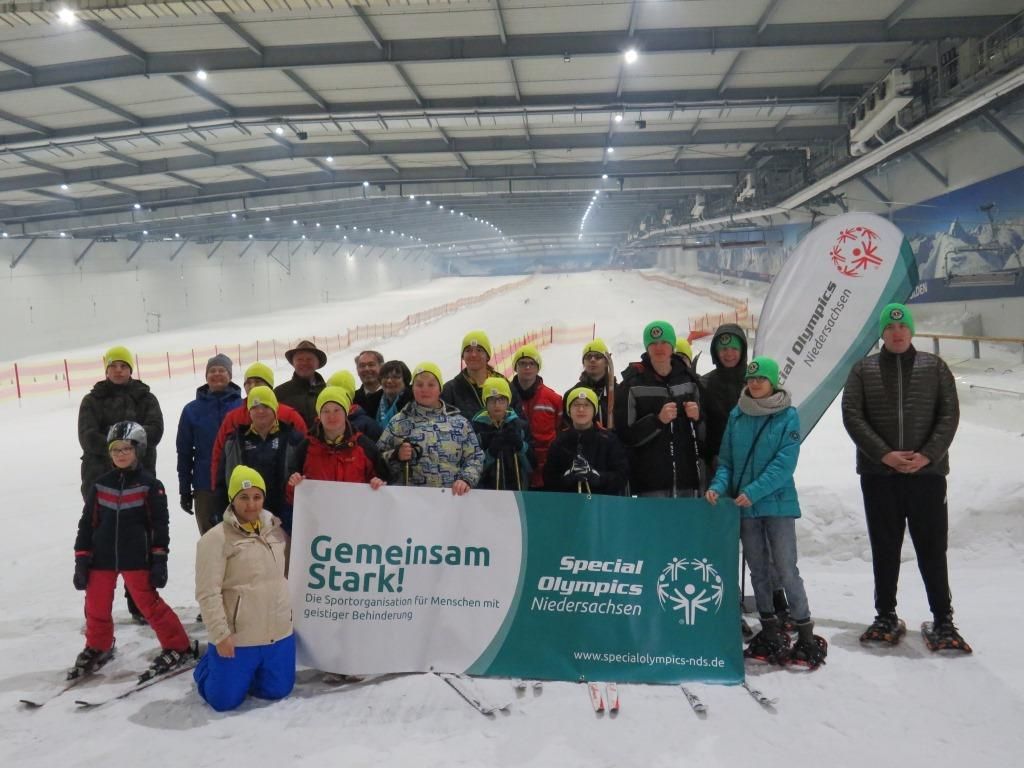 Die Niedersächsischen Athleten wurden zu den Nationalen Winterspielen in Berchtesgaden im Snow Dome Bispingen verabschiedet. Die Niedersächsischen Athleten wurden zu den Nationalen Winterspielen in Berchtesgaden im Snow Dome Bispingen verabschiedet.