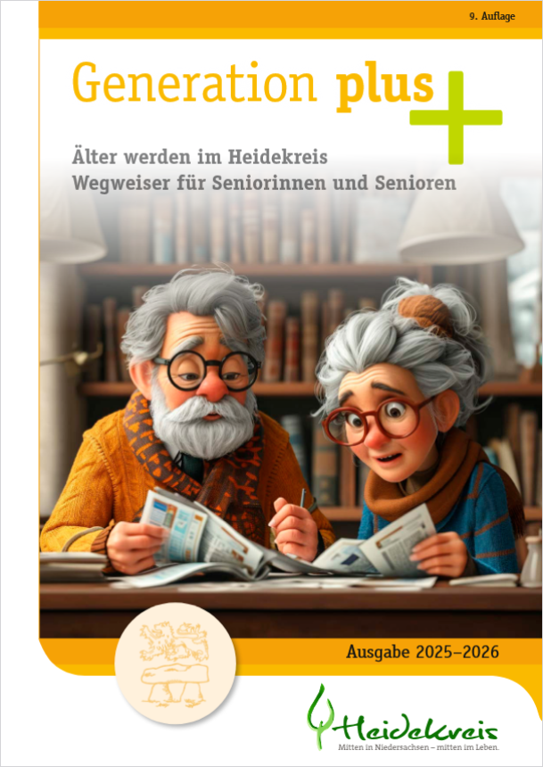 Zwei ältere Personen mit grauen Haaren und Brillen, die nebeneinander stehen. Text: 'Generation plus +', 'Älter werden im Heidekreis Wegweiser für Seniorinnen und Senioren', 'Ausgabe 2025–2026', Logo 'Heidekreis'.