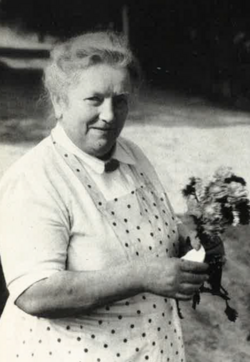 Portraitaufnahme von Dora Hinrichs.